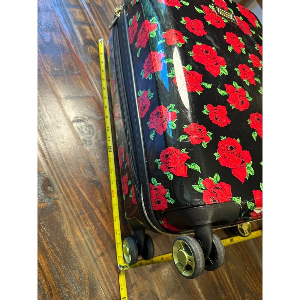 Betsey Johnson Red Rose Floral Hardside Expandable Spinner Suitcase Carry-On - Picture 4 of 16